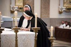 Mother witnesses the sister's vows with her signature. Mother witnesses the sister's vows with her signature.
