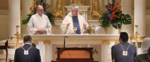 Dominican Friar offers Mass for the Dominican Laity